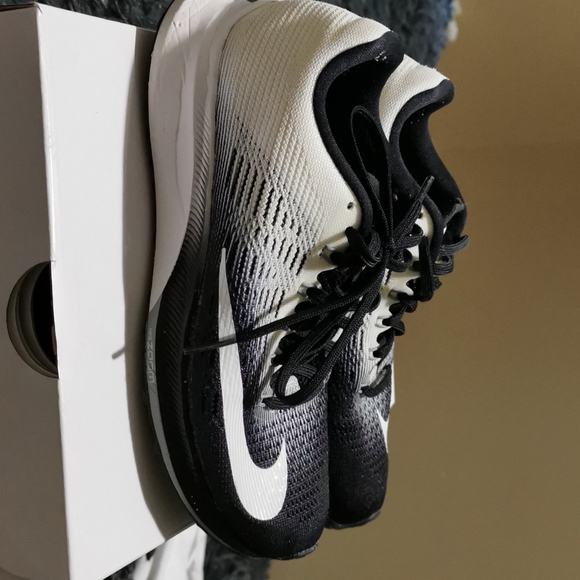 nike zoom elite 9 - Picture 3 of 3